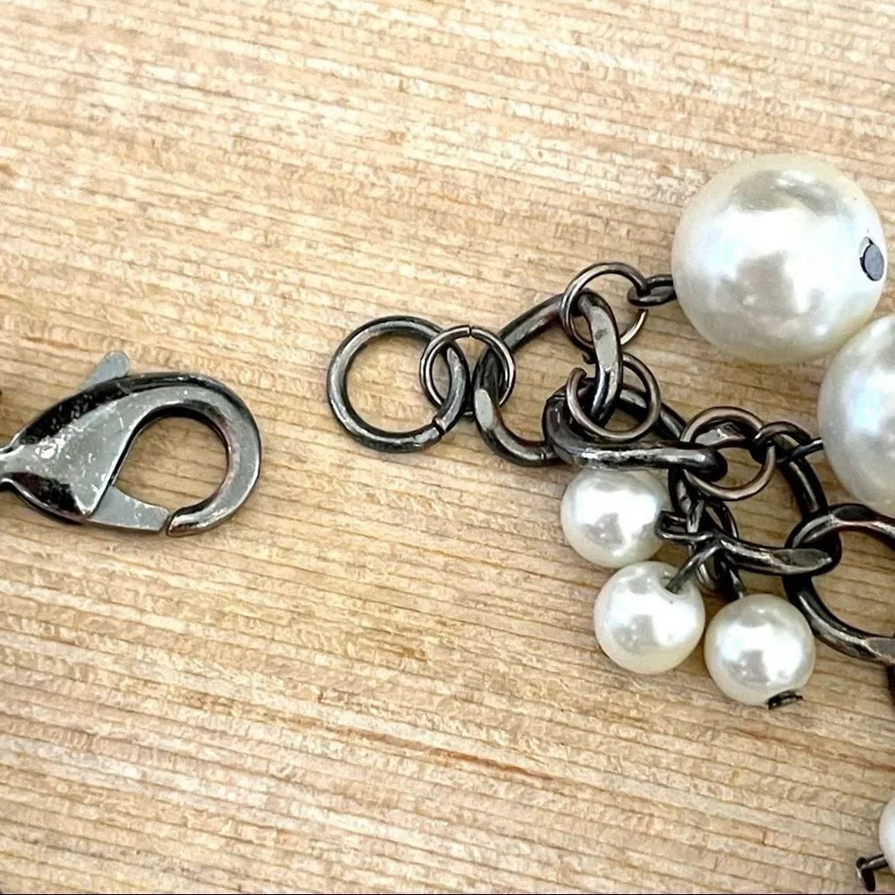 Faux Pearl bracelet - Picture 7 of 8